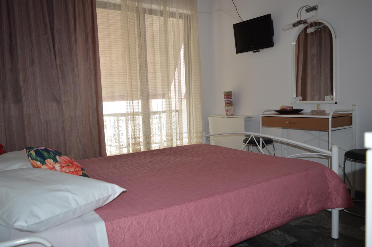 Nancy Rooms Skala Kallonis Exterior photo